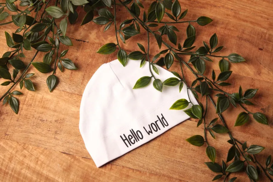 Een presentje babymutsje katoen personaliseerbaar met naam