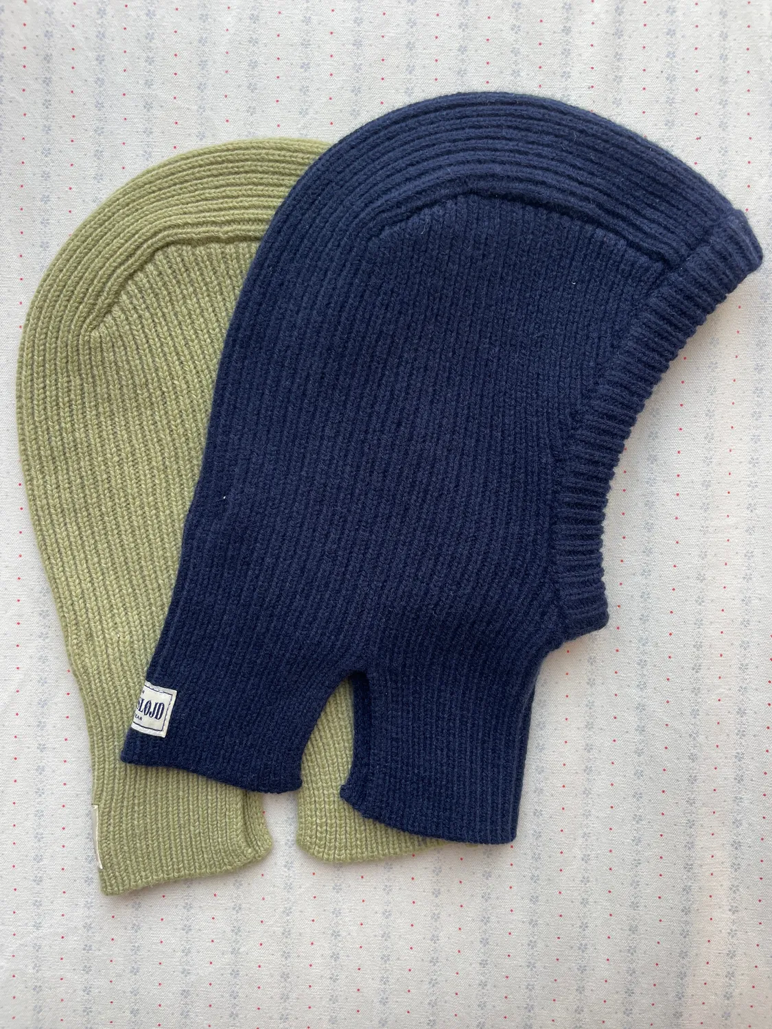 Konges Sløjd Basil bivakmuts pale olive green wol