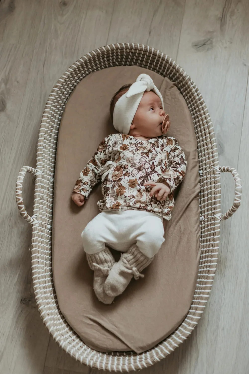 Soda Fashion Overslag Bloemen Cacao romper