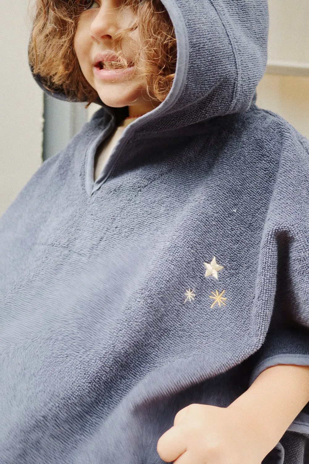 Konges Sløjd Blue Nights poncho badstof biokatoen