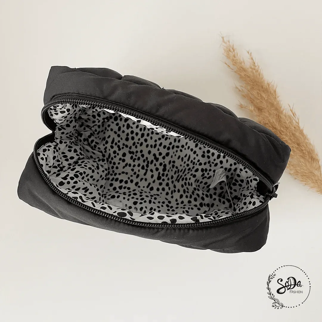 SODA FASHION Puffed Black etui zwart gewatteerd