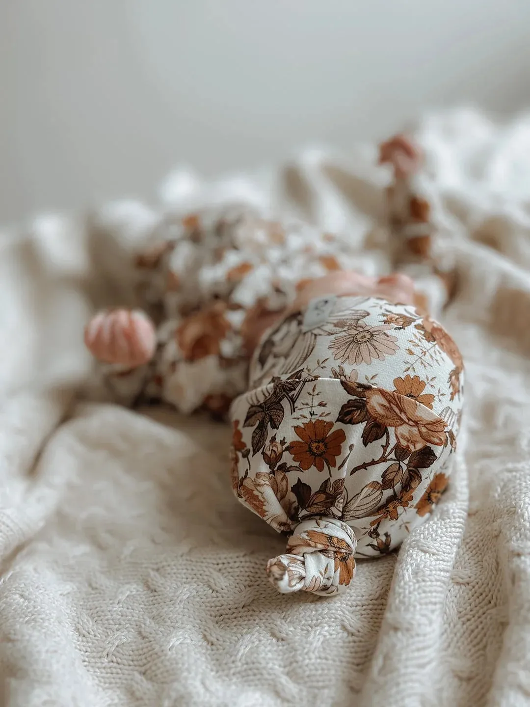 Soda Fashion Overslag Bloemen Cacao romper