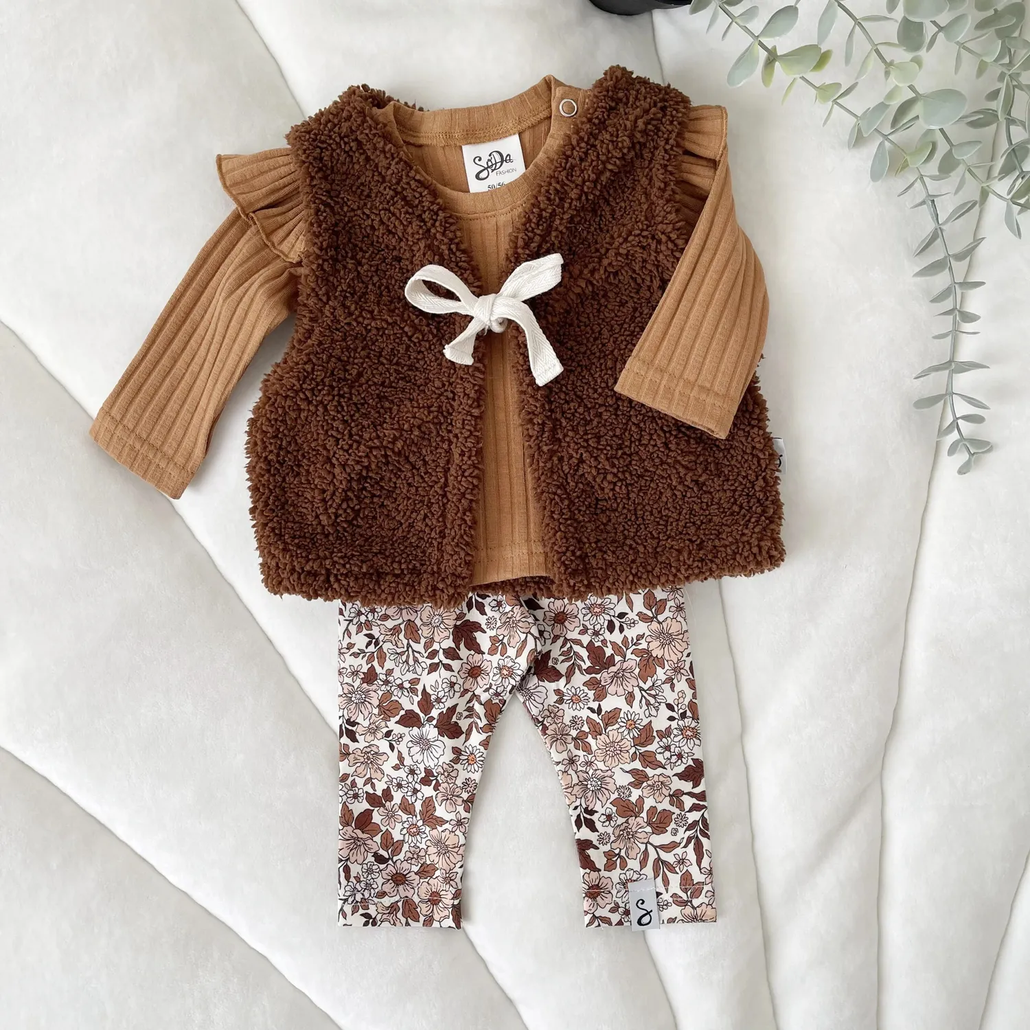 SODA FASHION Ruffle shirt Brede Rib Camel zacht