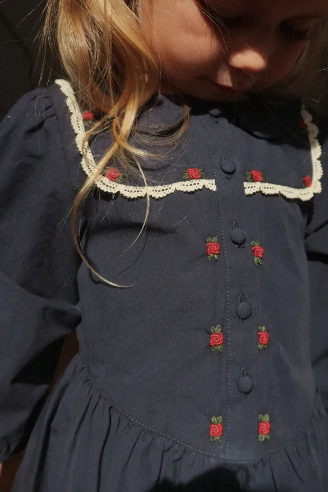 Konges Sløjd Emmy jurk dark navy biokatoen
