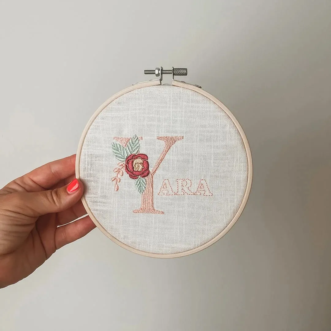 SODA FASHION Geboorte borduurring met naam gepersonaliseerd