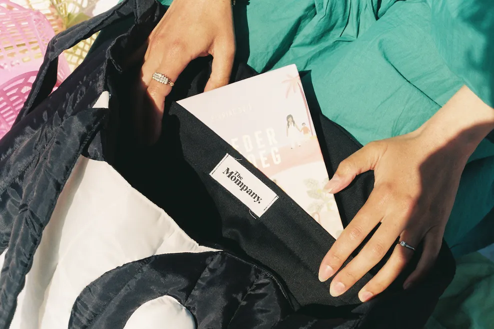 The Mompany Mom Bag YinYang tas zwart wit waterafstotend