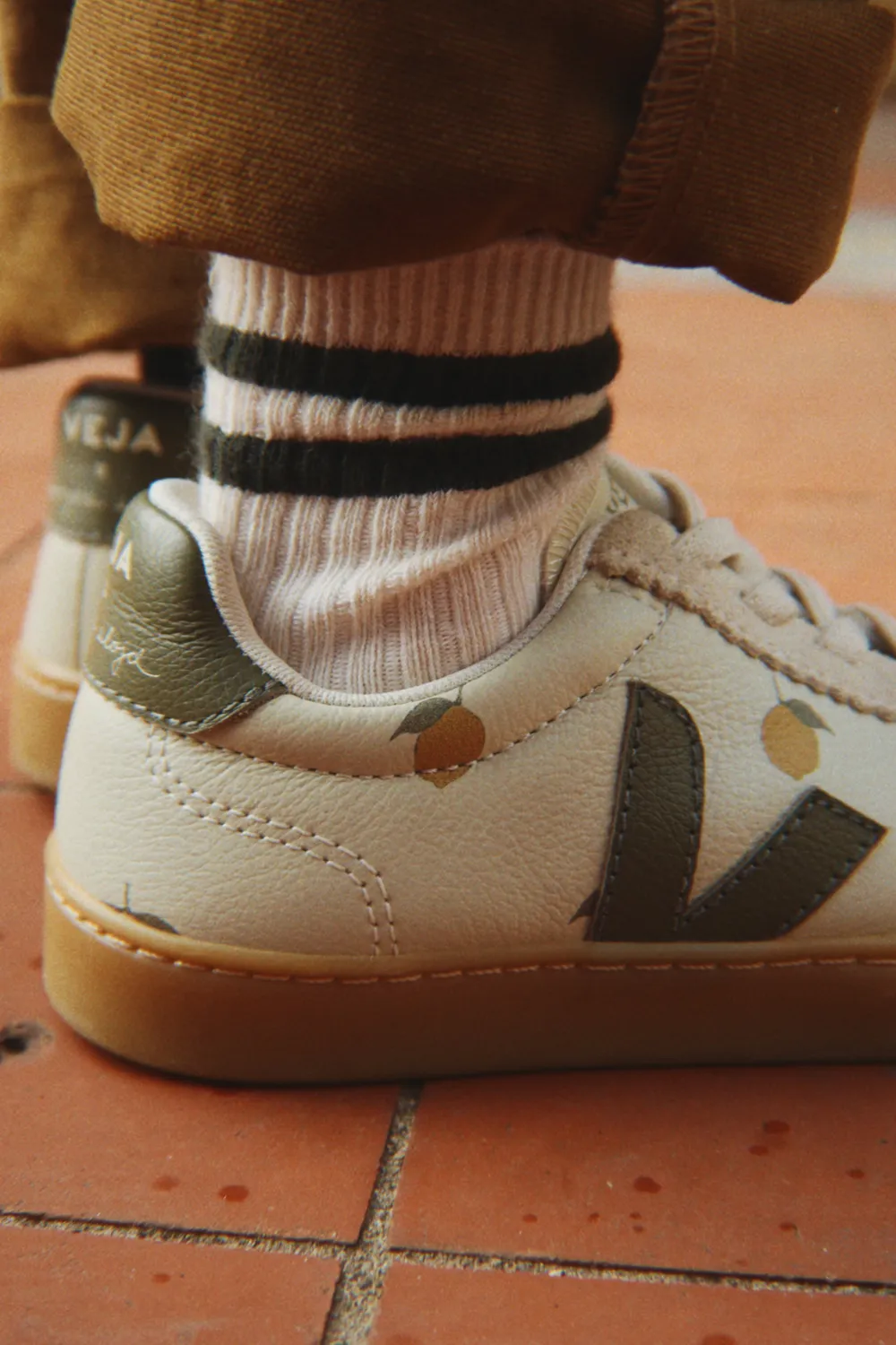 Veja x Konges Sløjd Volley Kindersneaker Lemon Argile