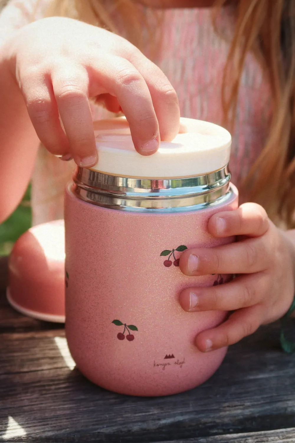 Konges Sløjd Glitter Thermo voedselpot cherry glitter