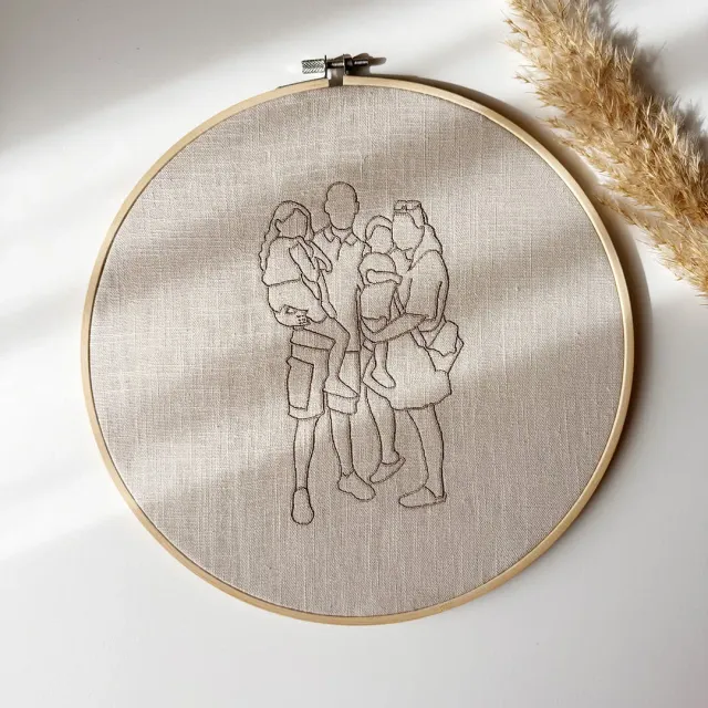 Soda Fashion borduurring lijntekening familieportret