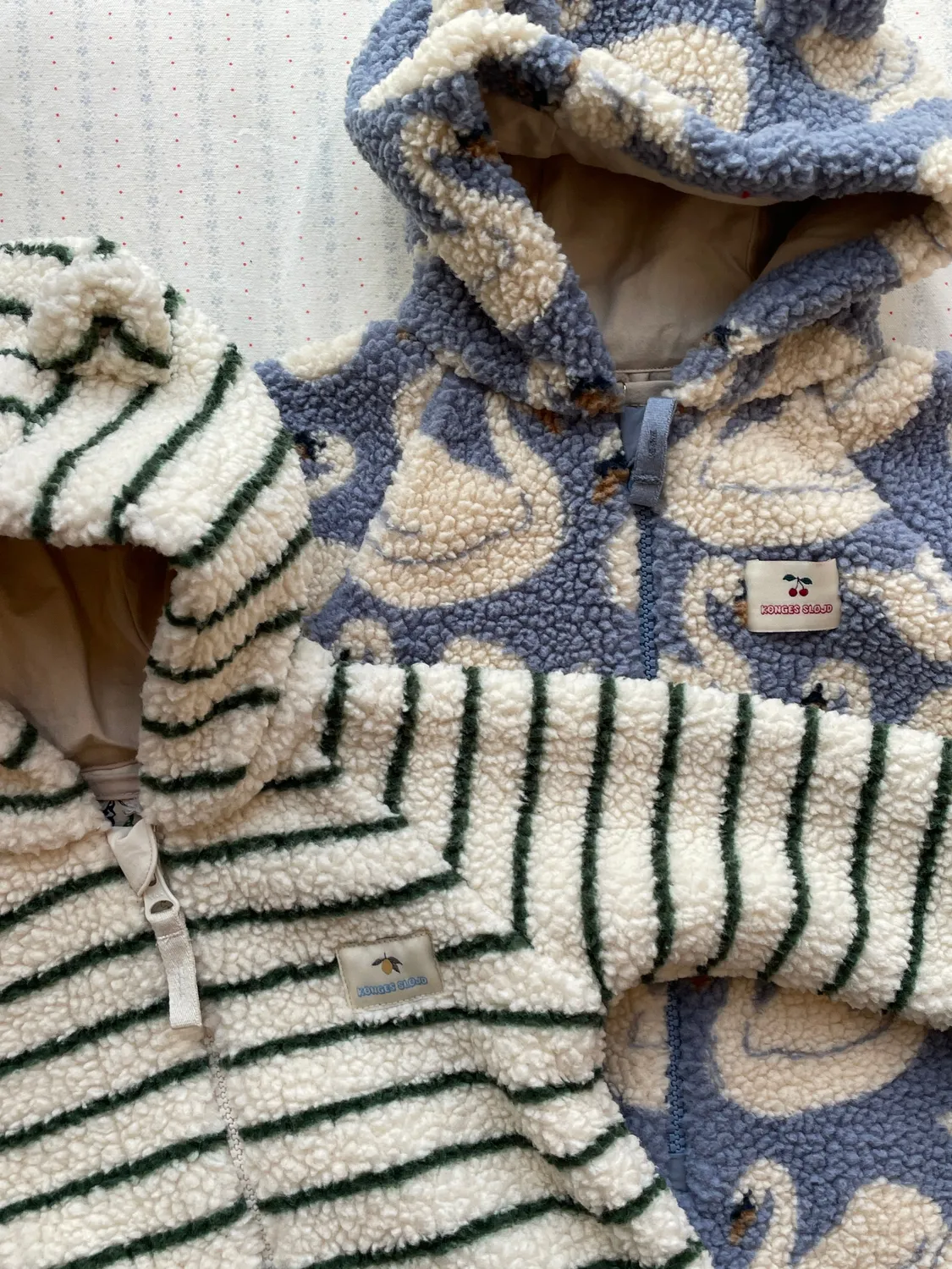 Konges Sløjd Jody Babypak Swan Teddyfleece