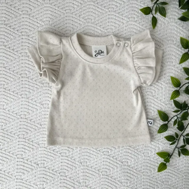 SoDa Fashion Ruffle Shirt Pointelle Naturel baby shirtje
