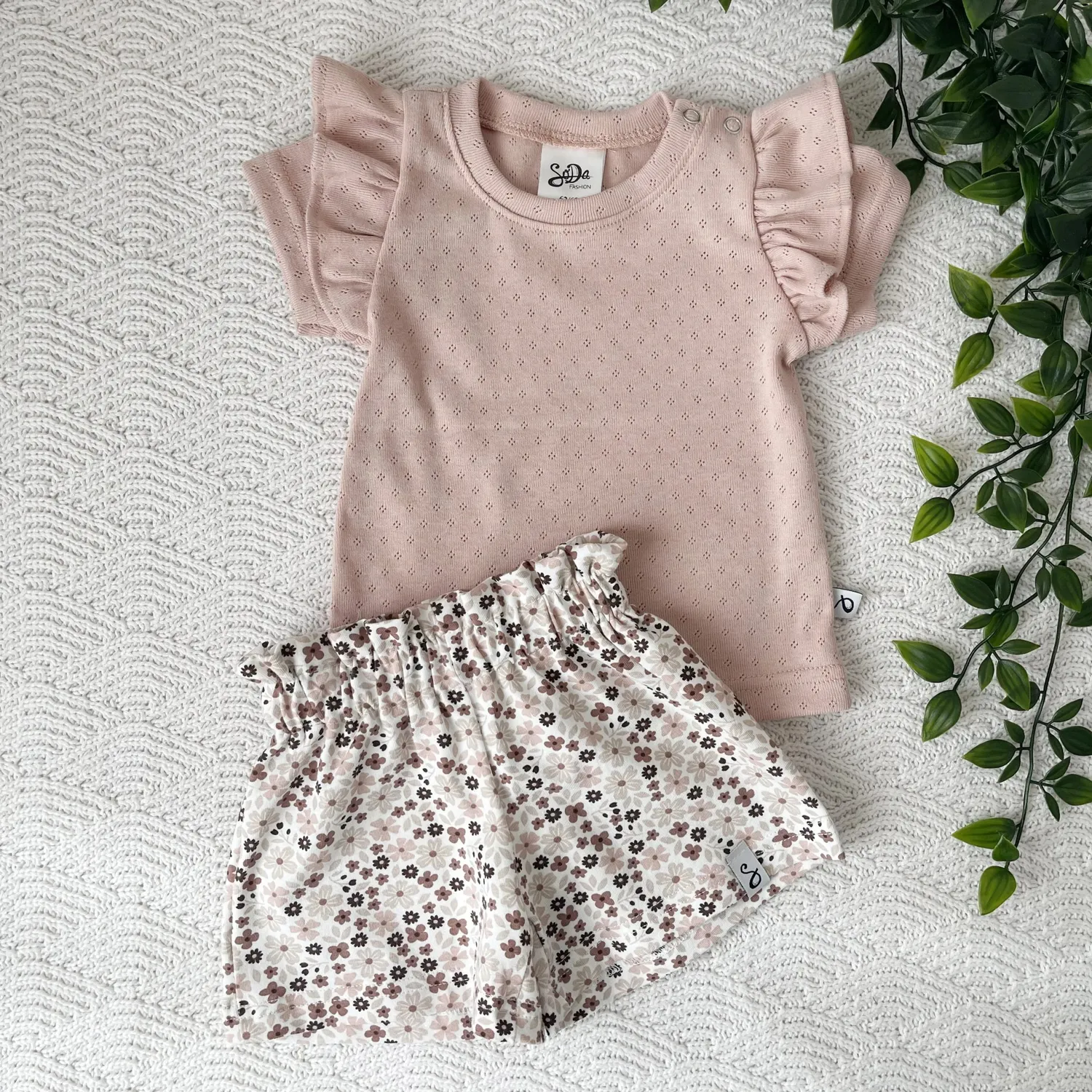 SODA FASHION Ruffle Shirt Pointelle Nude Roze