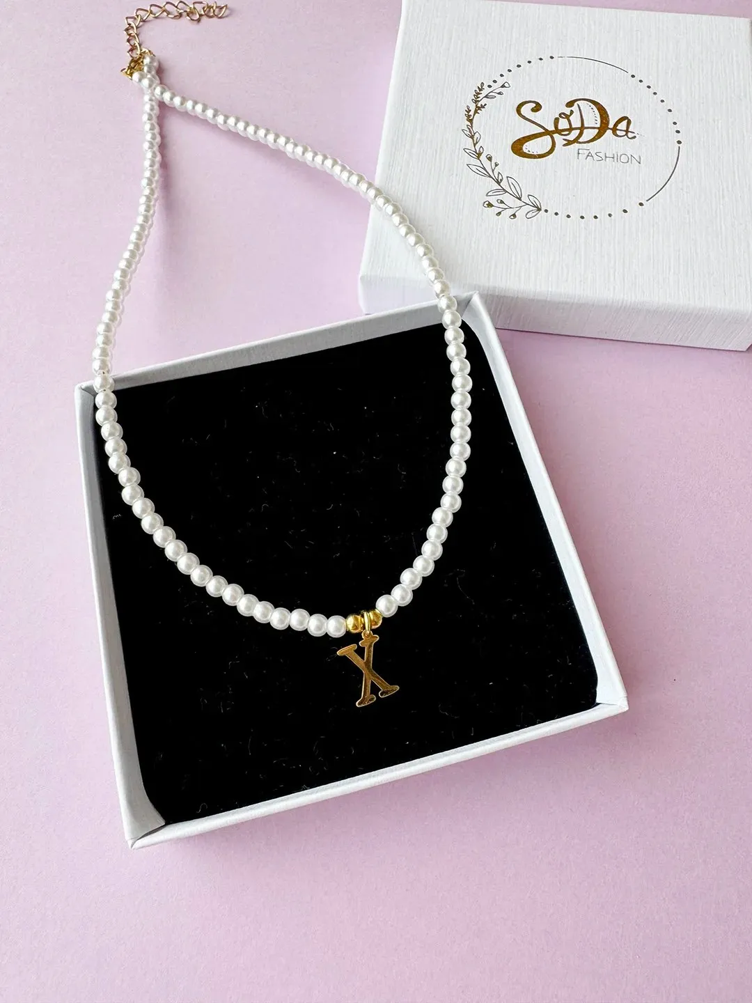 SODA FASHION Parelketting Initiaal Ketting Goud