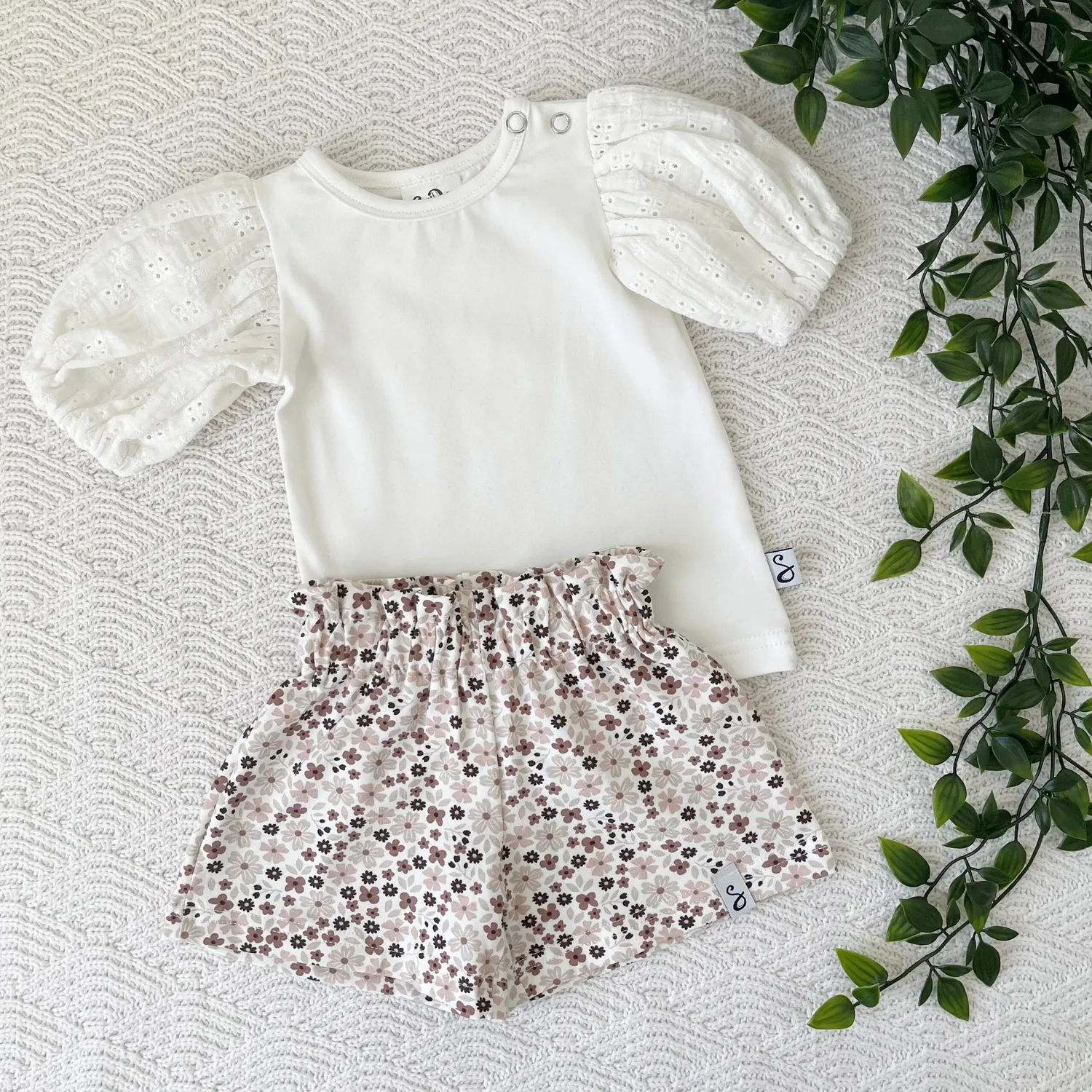 SODA FASHION Korte broek Multi Flower baby