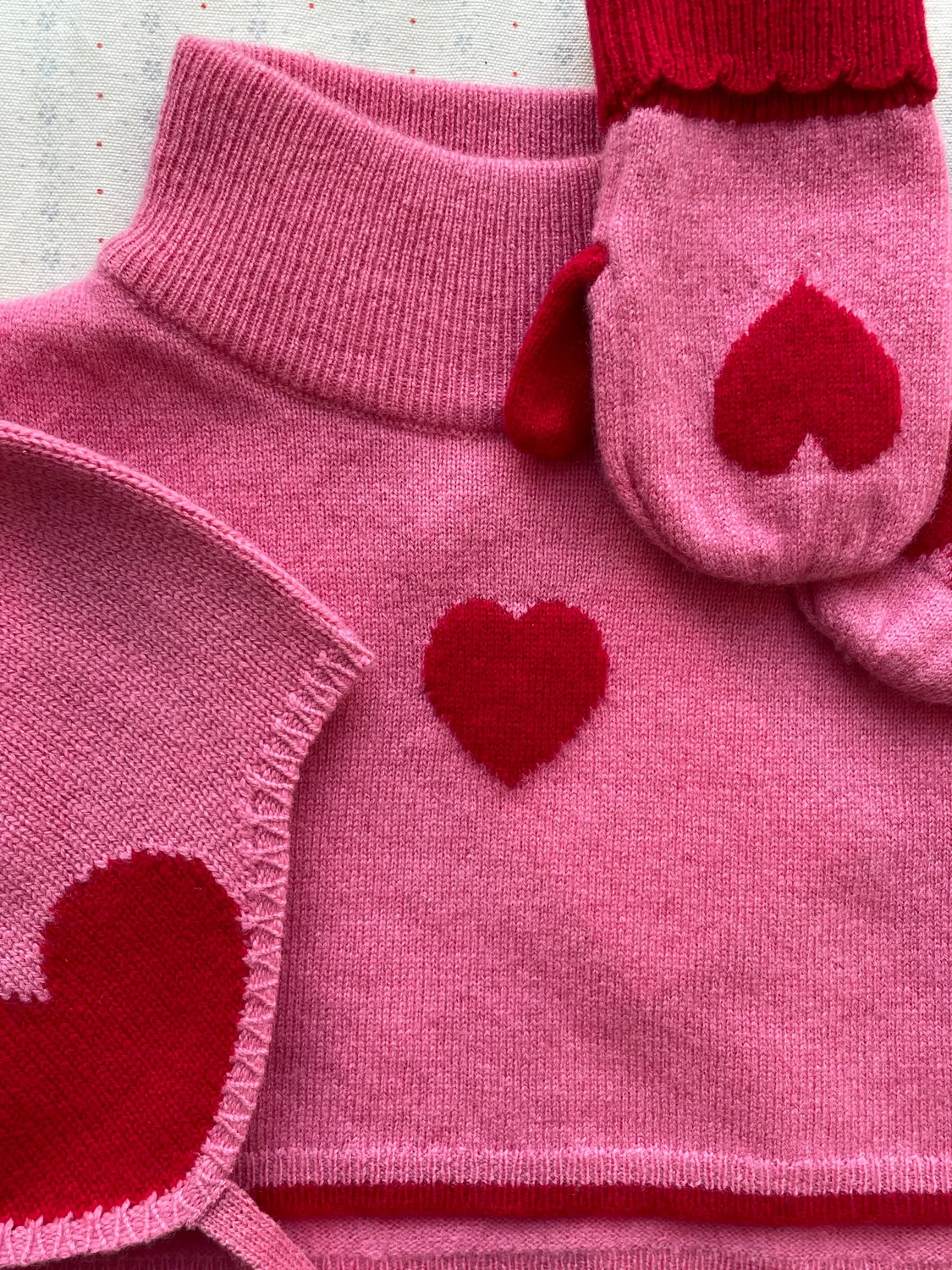 Konges Sløjd Collette wanten pink wol