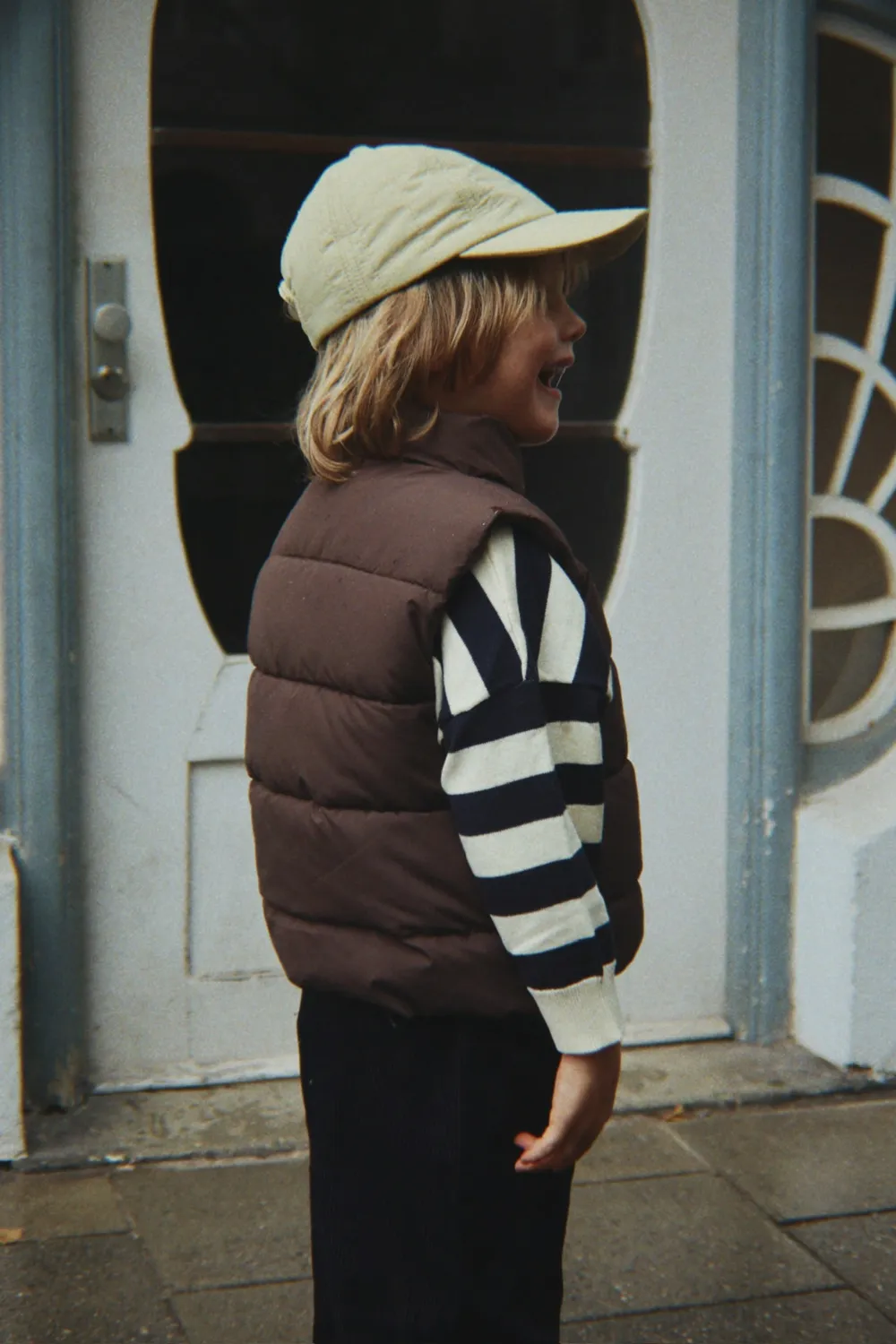 Konges Sløjd Alpi bodywarmer chocolate brown waterafstotend