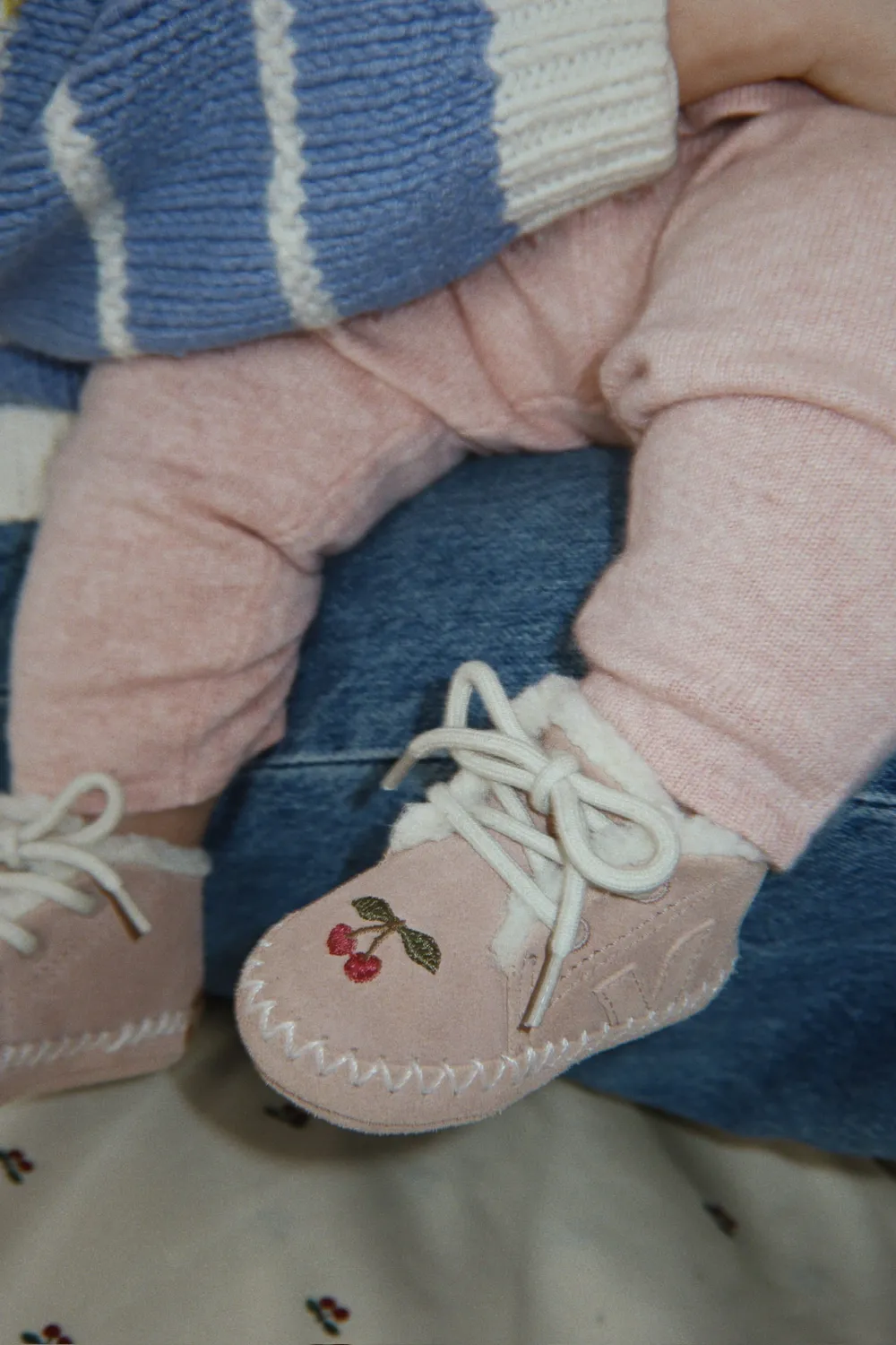 Konges Sløjd Veja Baby Shoe Babyschoen Blush Suède