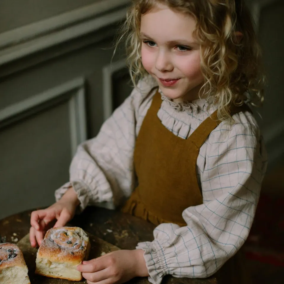 The Mompany Mother May I blouse Oat linnen