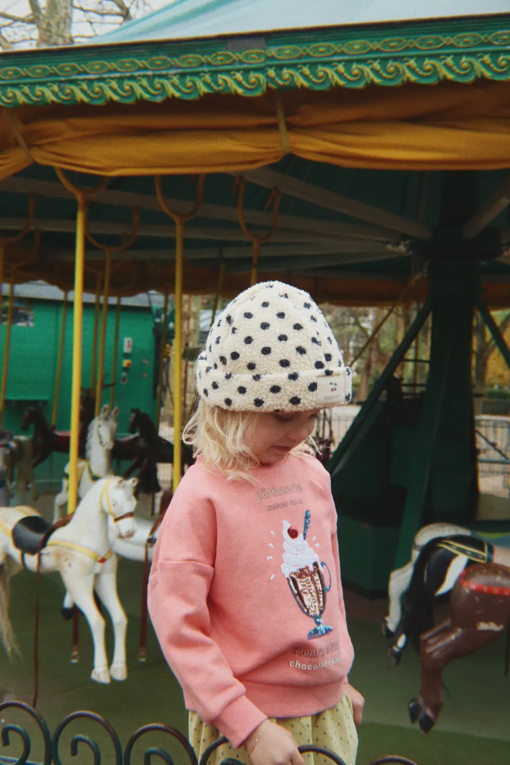 Konges Sløjd Lou Pailletten Sweater peach blossom biokatoen