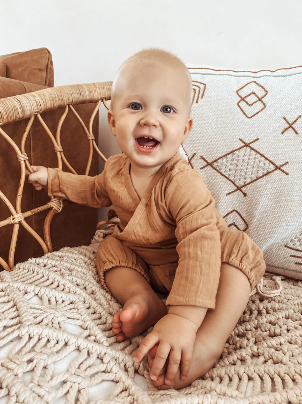 The Mompany Kimono Onesie romper tan katoen