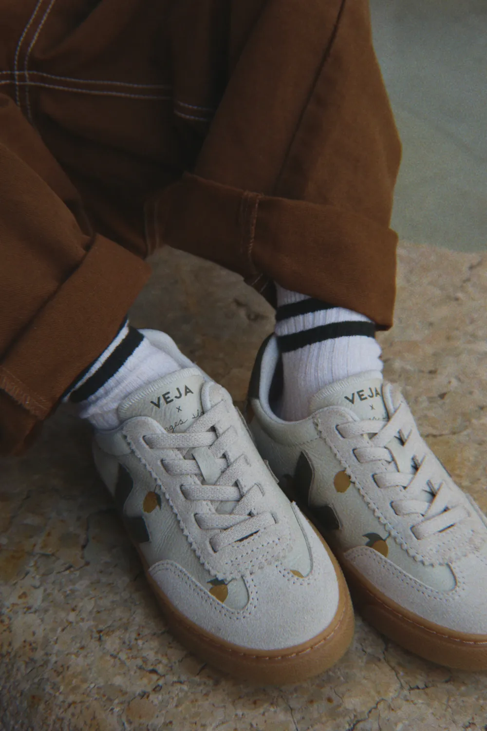Veja x Konges Sløjd Volley Kindersneaker Lemon Argile