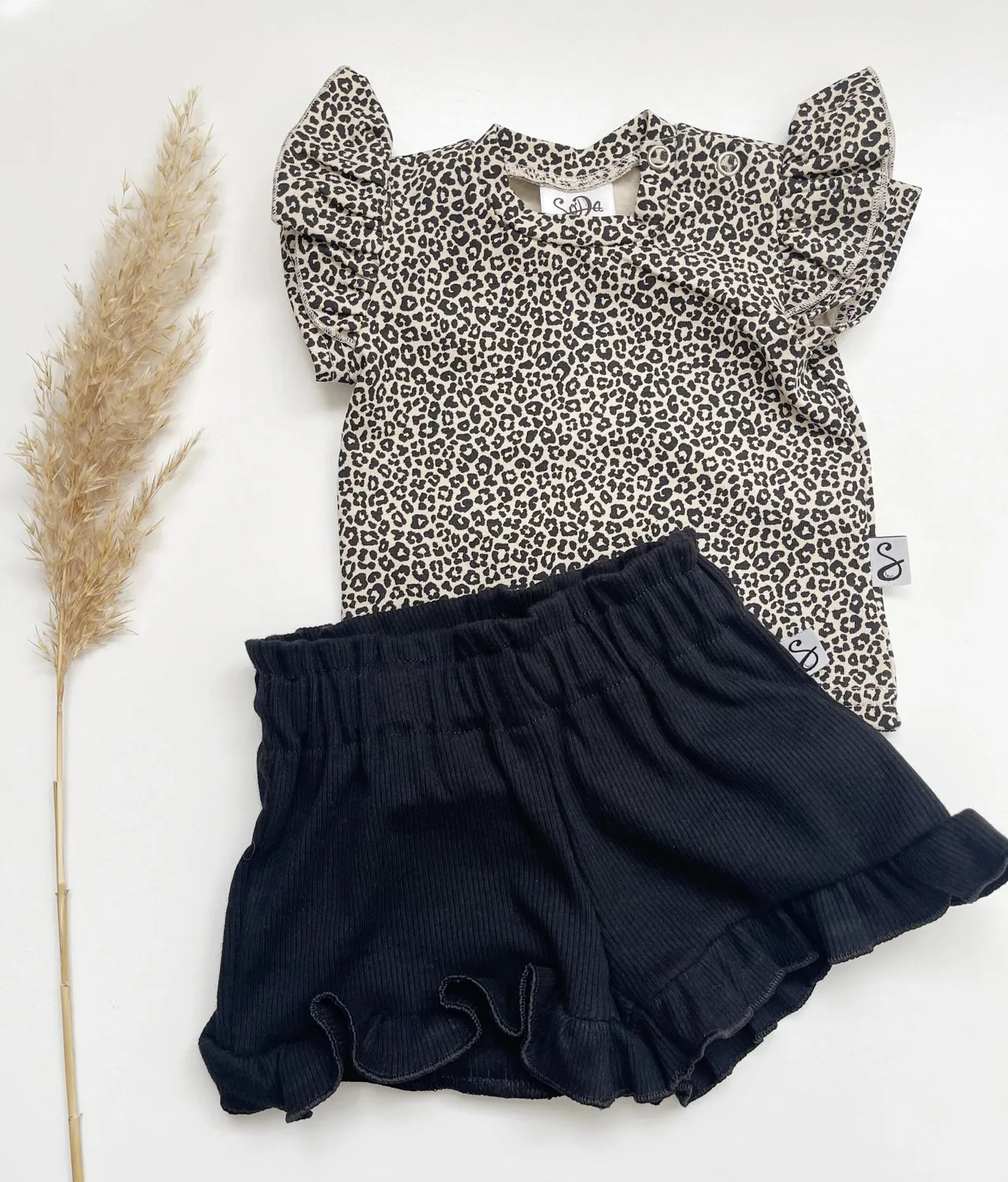 SODA FASHION Luipaard Ruffle Shirt korte mouw