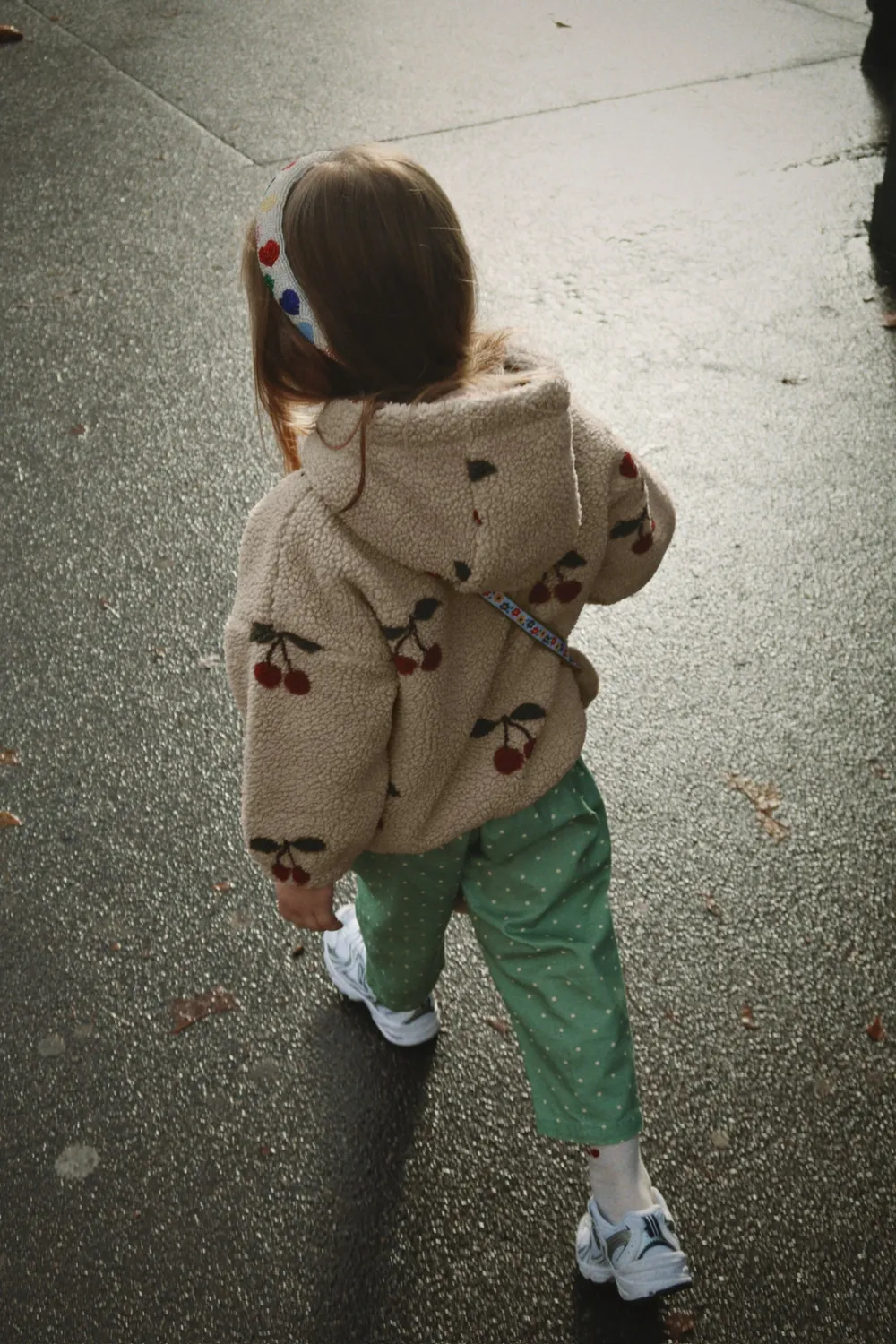 Konges Sløjd Jody Teddy Hoodie vest ma grande cerise warm