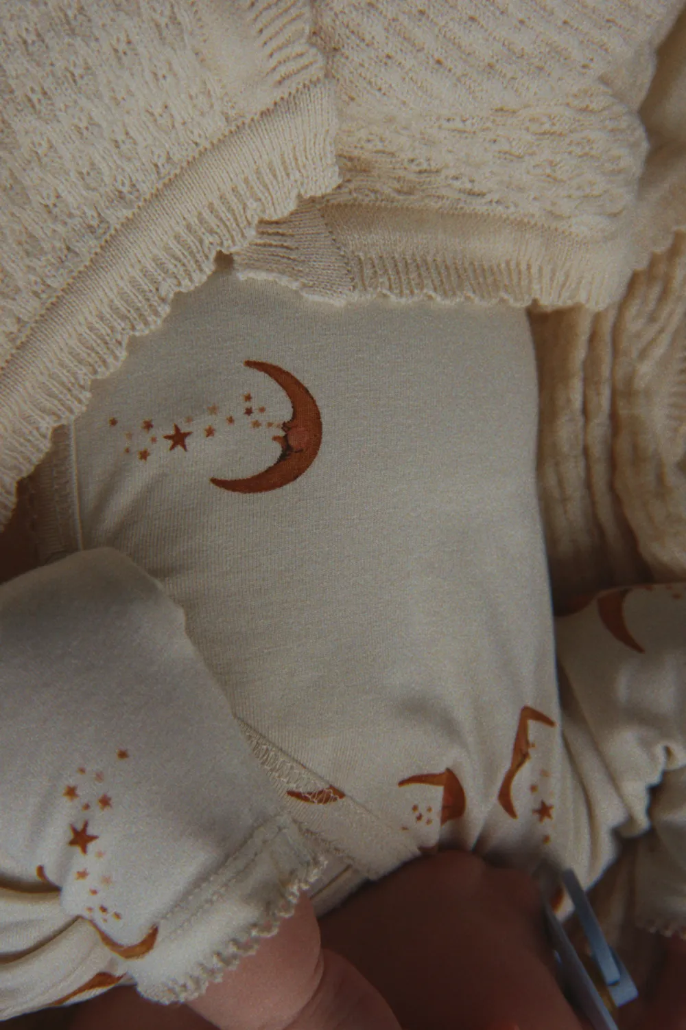 Konges Sløjd Basic newborn romper moon biokatoen