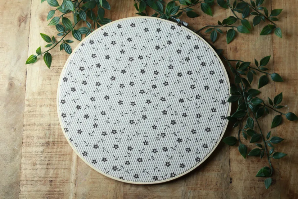 Een presentje Bloemenpracht wandcirkel wit 15 cm