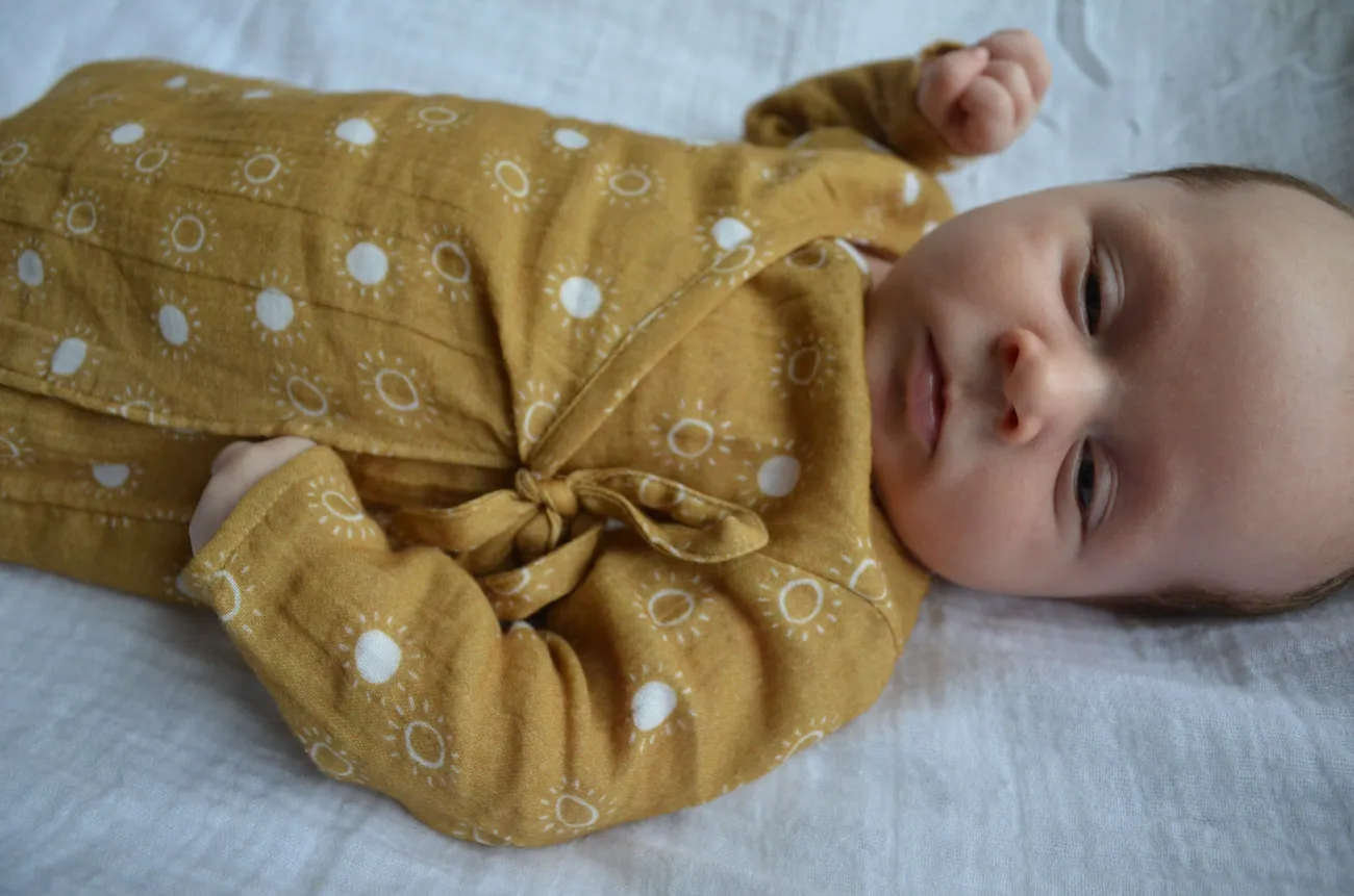 The Mompany Sunny newborn slaapjapon double gauze