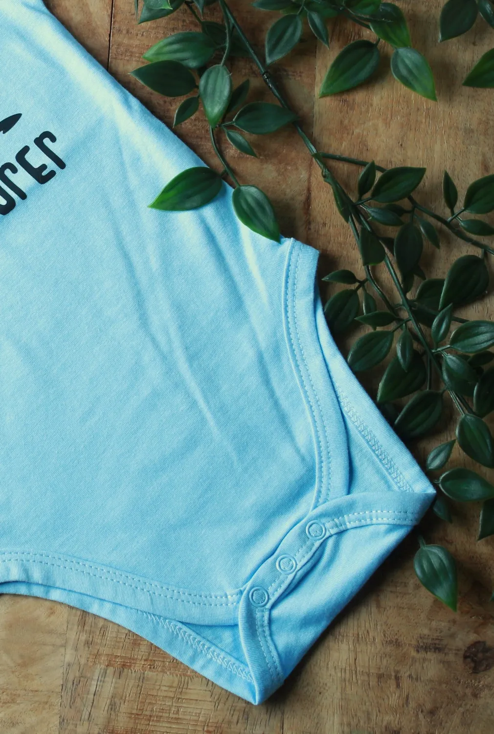 Een presentje little adventurer romper wit 3-6 maanden