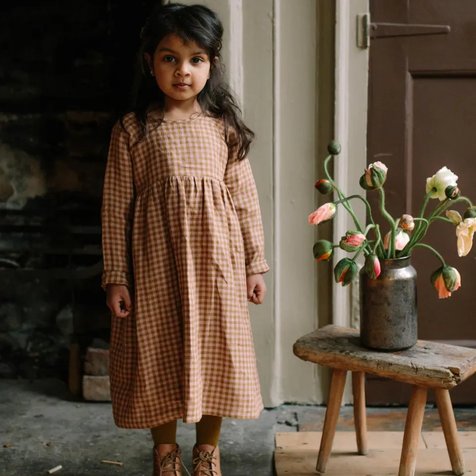 The Mompany Hopscotch jurk roze geruit linnen