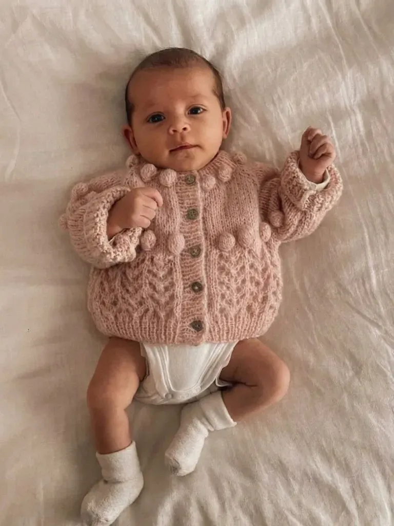 Louloúdi Billie breipatroon babyvestje 0-24 maanden