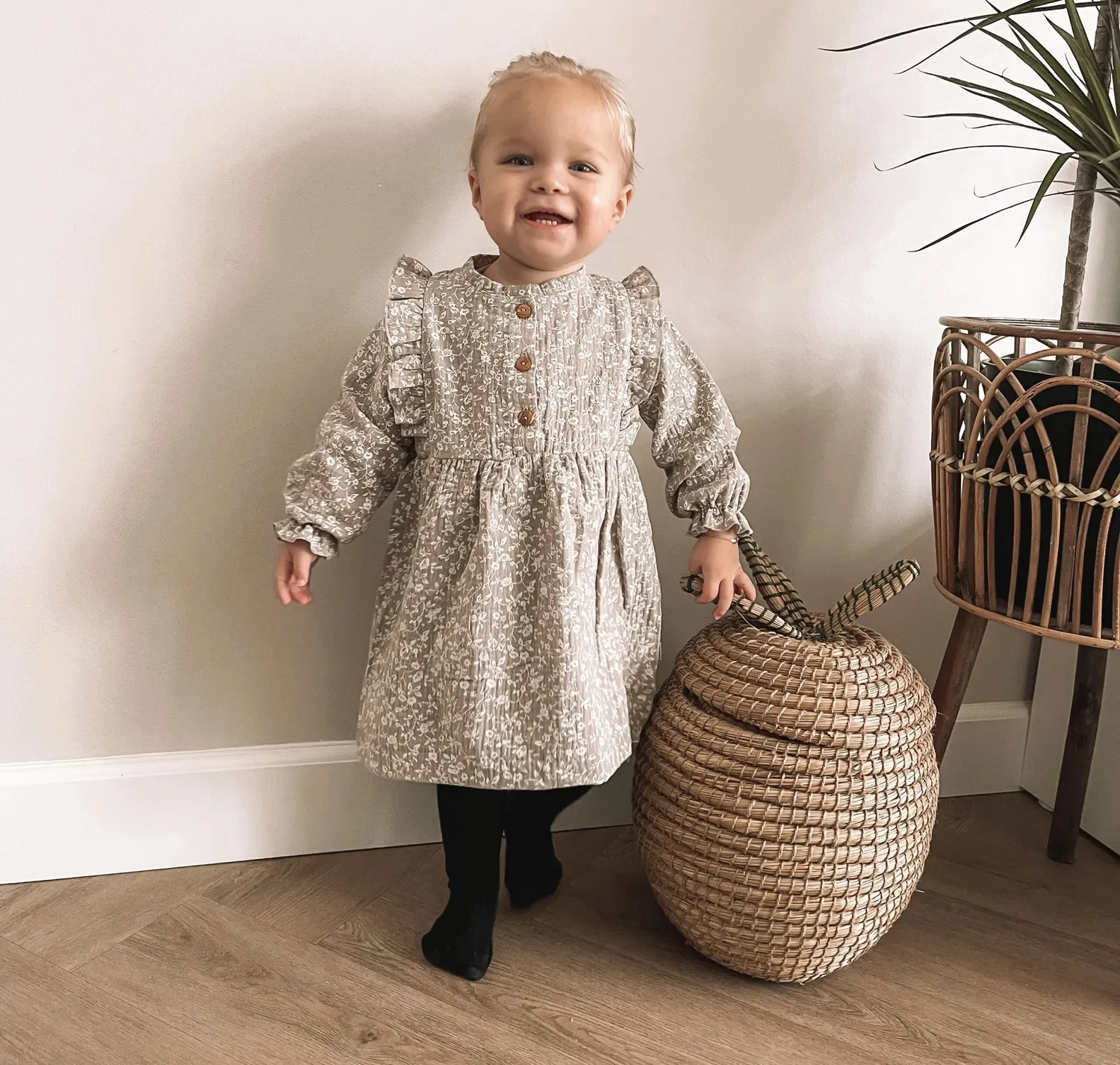 SODA FASHION Ruffle jurk baby ruches zacht