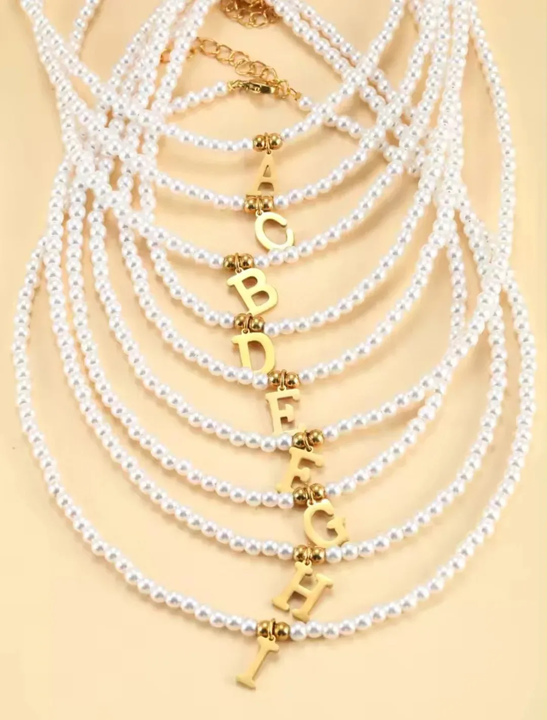 SODA FASHION Parelketting Initiaal Ketting Goud
