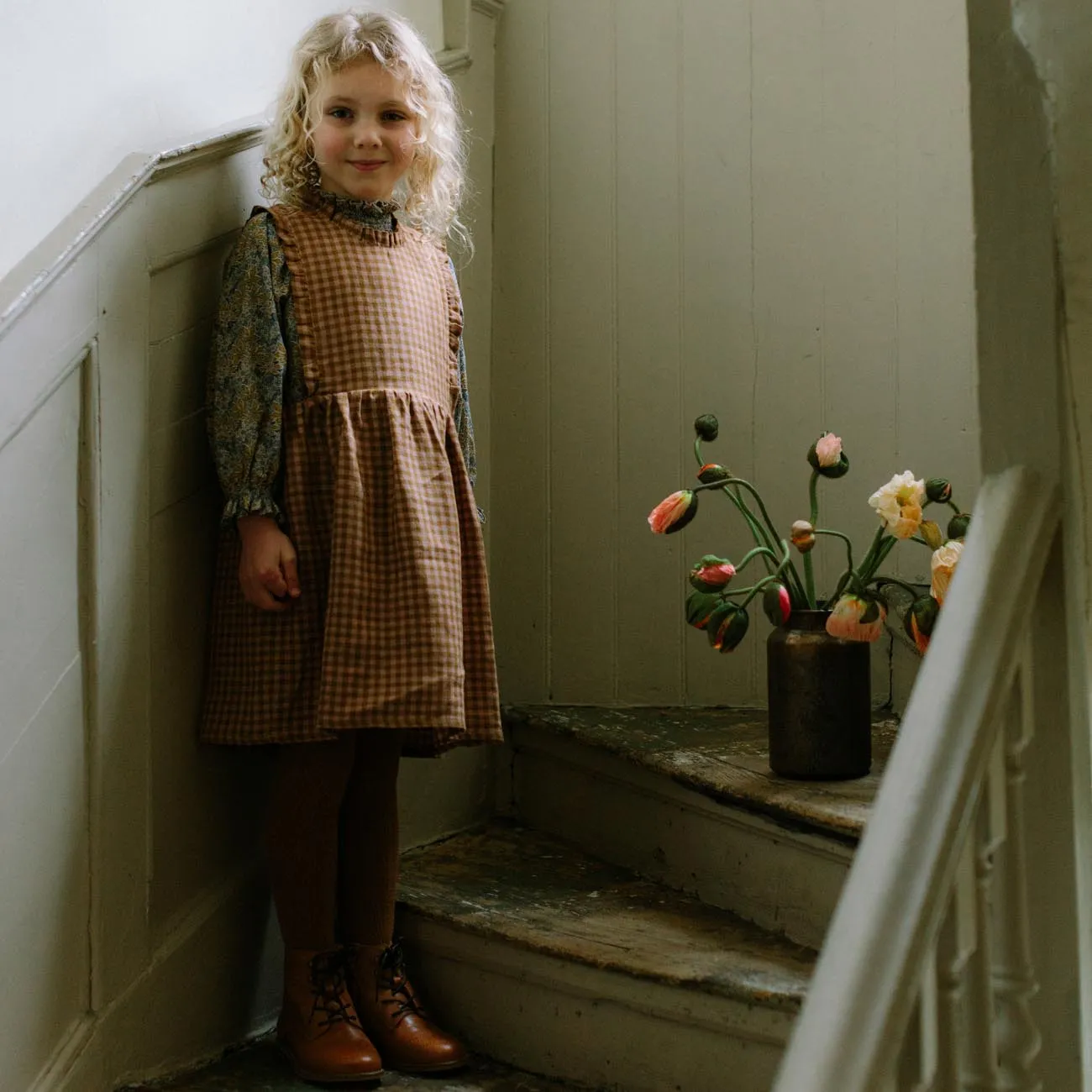 The Mompany Marlow Pinafore jurkje rose linnen ruit